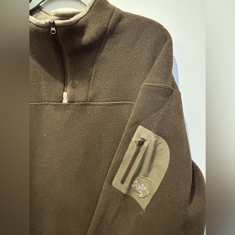Arcteryx Brown Quarter-Zip Polartec Pullover with Arm Pocket (Size XXL)